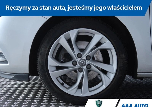 Opel Astra cena 43000 przebieg: 132747, rok produkcji 2017 z Ozorków małe 172